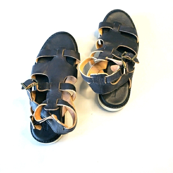 Timberland Gladiator Sandals - Picture 6 of 10